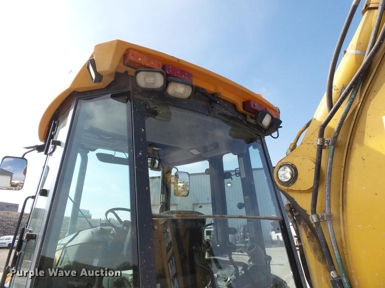 image for item DB7212 2003 John Deere 310SG backhoe
