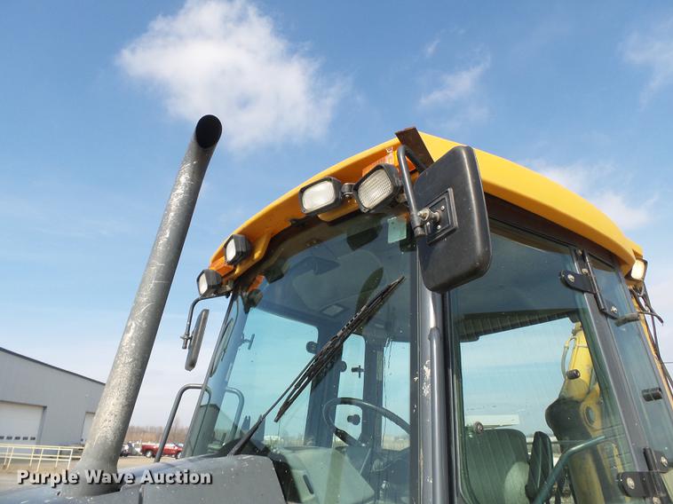 image for item DB7212 2003 John Deere 310SG backhoe