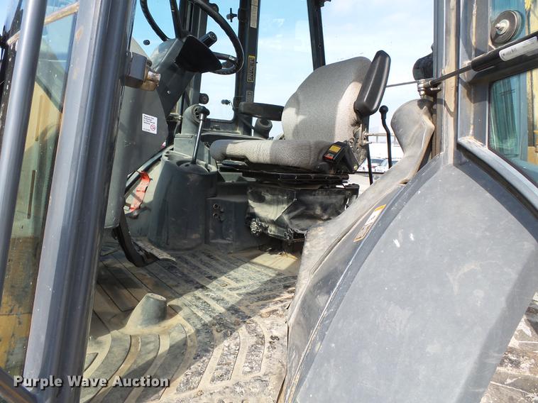 image for item DB7212 2003 John Deere 310SG backhoe