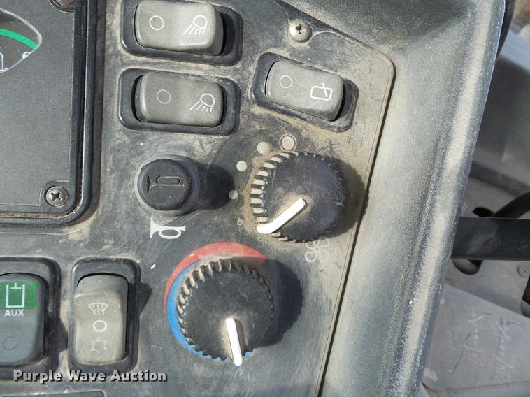 image for item DB7212 2003 John Deere 310SG backhoe