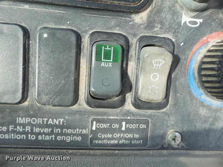 image for item DB7212 2003 John Deere 310SG backhoe