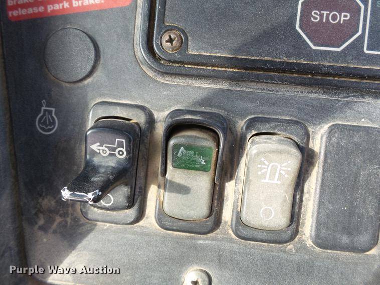 image for item DB7212 2003 John Deere 310SG backhoe