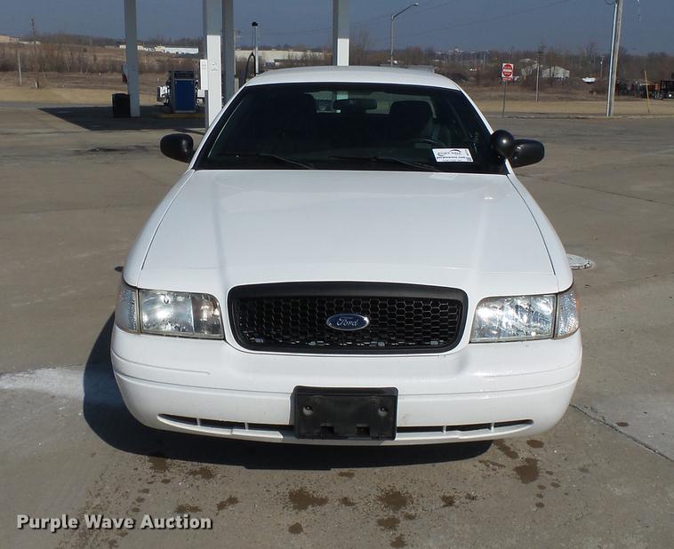 image for item DB7215 2011 Ford Crown Victoria Police Interceptor
