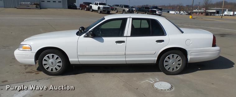 image for item DB7215 2011 Ford Crown Victoria Police Interceptor