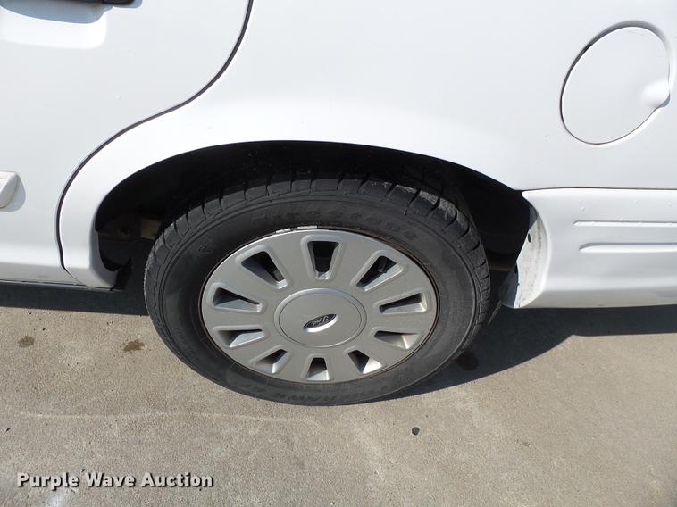 image for item DB7215 2011 Ford Crown Victoria Police Interceptor