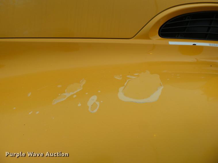 image for item DB7227 2005 International 7400 dump truck