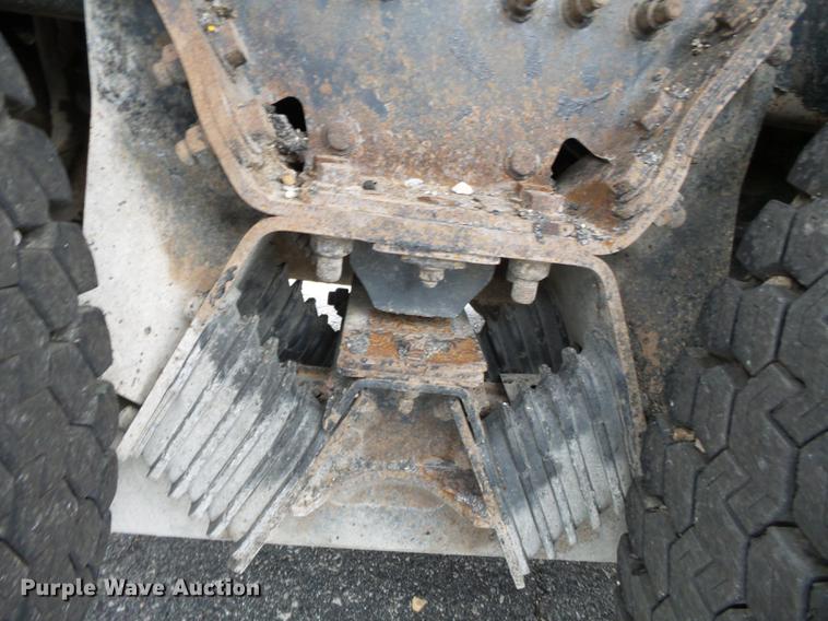 image for item DB7227 2005 International 7400 dump truck