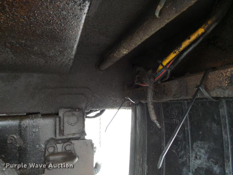 image for item DB7227 2005 International 7400 dump truck