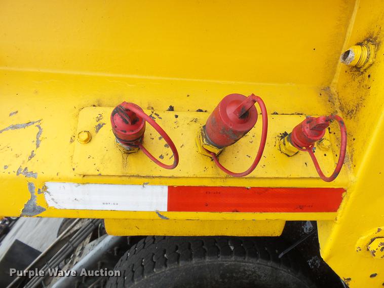 image for item DB7227 2005 International 7400 dump truck