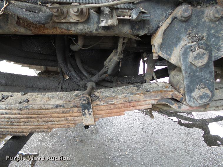 image for item DB7227 2005 International 7400 dump truck