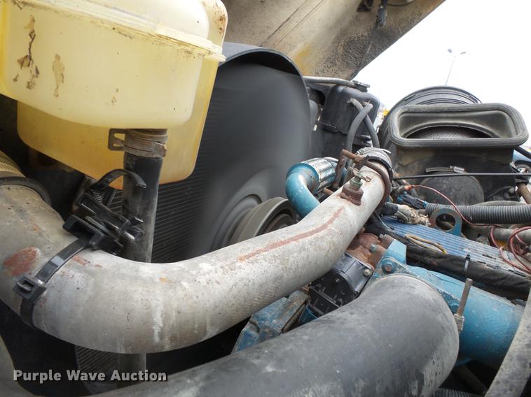 image for item DB7227 2005 International 7400 dump truck