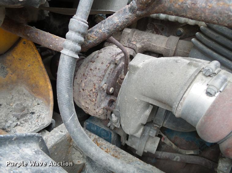 image for item DB7227 2005 International 7400 dump truck