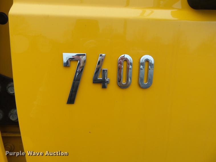 image for item DB7227 2005 International 7400 dump truck