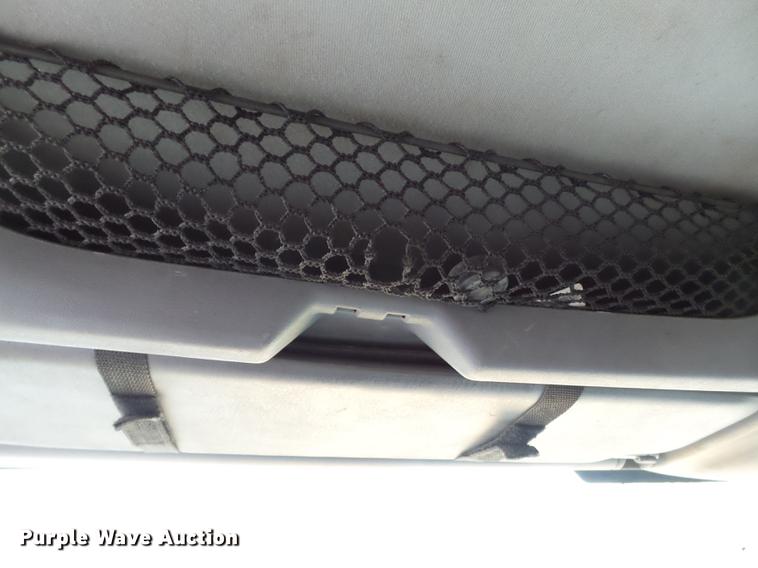 image for item DB7227 2005 International 7400 dump truck