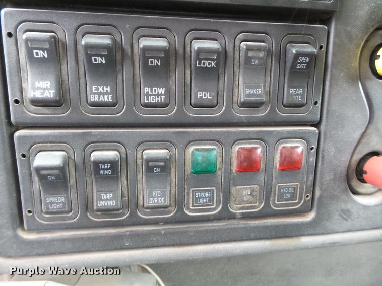 image for item DB7227 2005 International 7400 dump truck