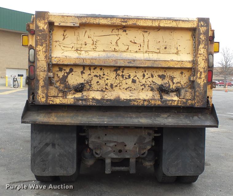 image for item DB7228 2006 International 7400 dump truck
