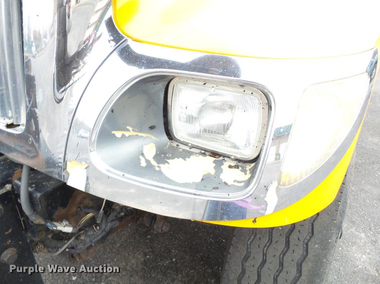 image for item DB7228 2006 International 7400 dump truck