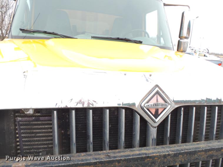 image for item DB7228 2006 International 7400 dump truck