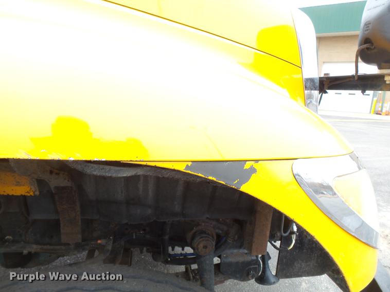 image for item DB7228 2006 International 7400 dump truck