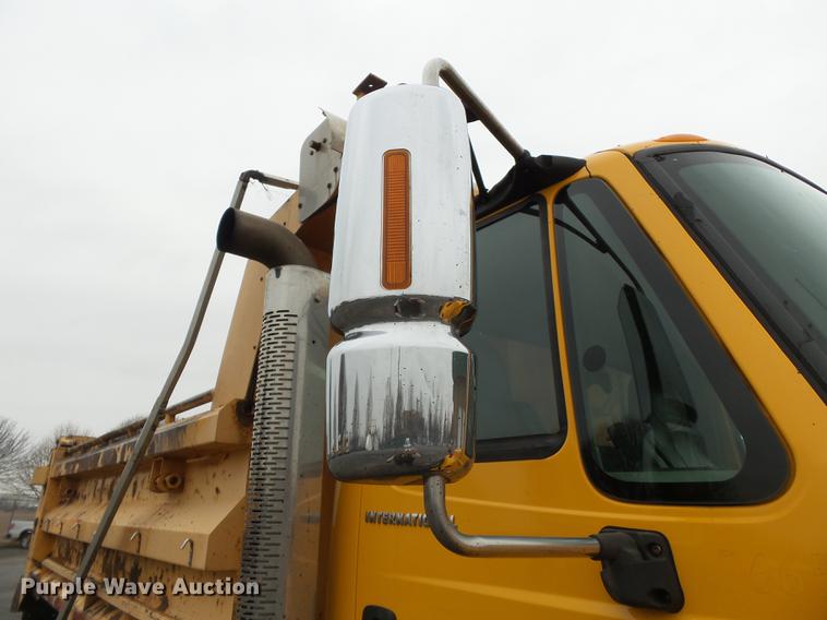 image for item DB7228 2006 International 7400 dump truck