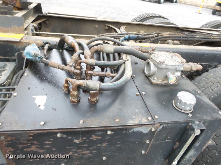 image for item DB7228 2006 International 7400 dump truck