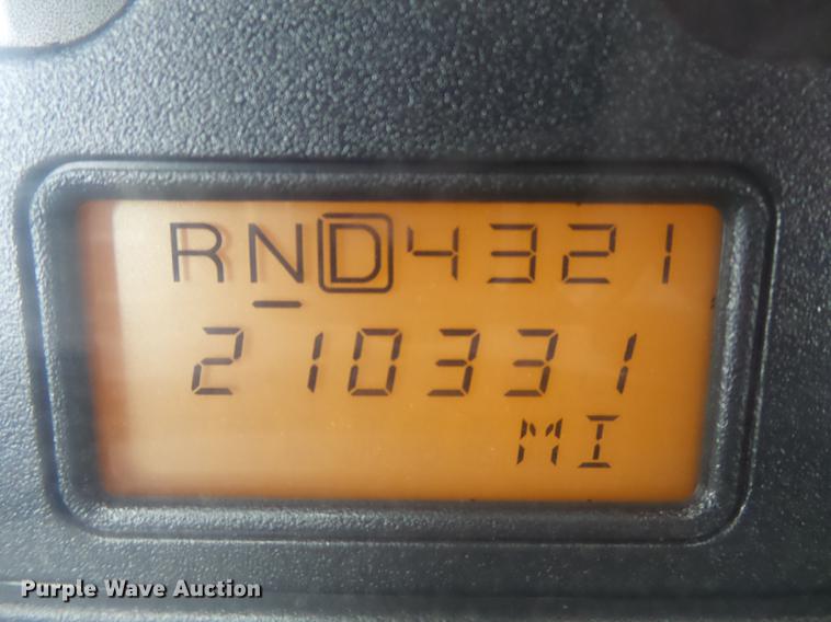 image for item DB7228 2006 International 7400 dump truck