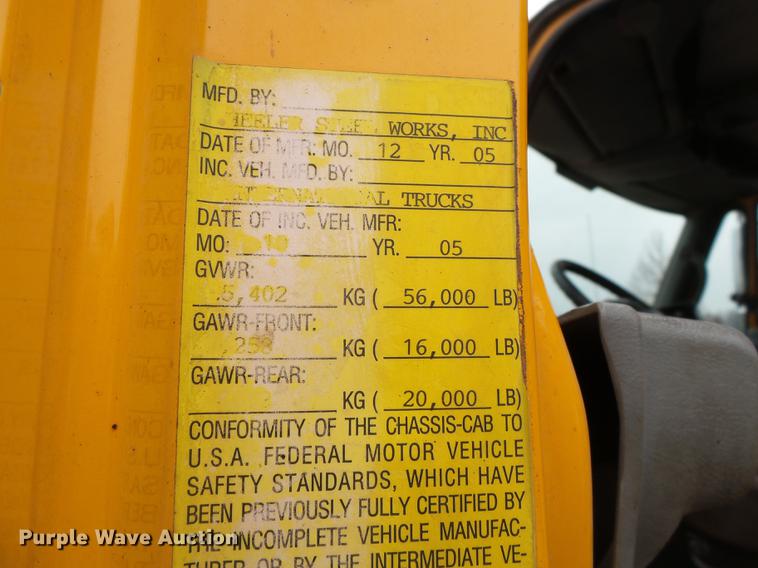 image for item DB7228 2006 International 7400 dump truck