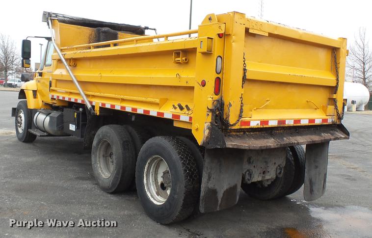 image for item DB7229 2006 International 7400 dump truck