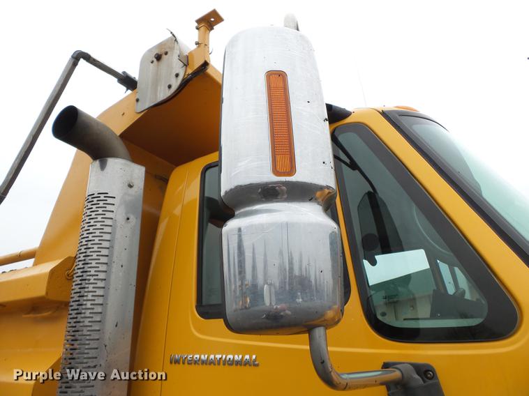 image for item DB7229 2006 International 7400 dump truck