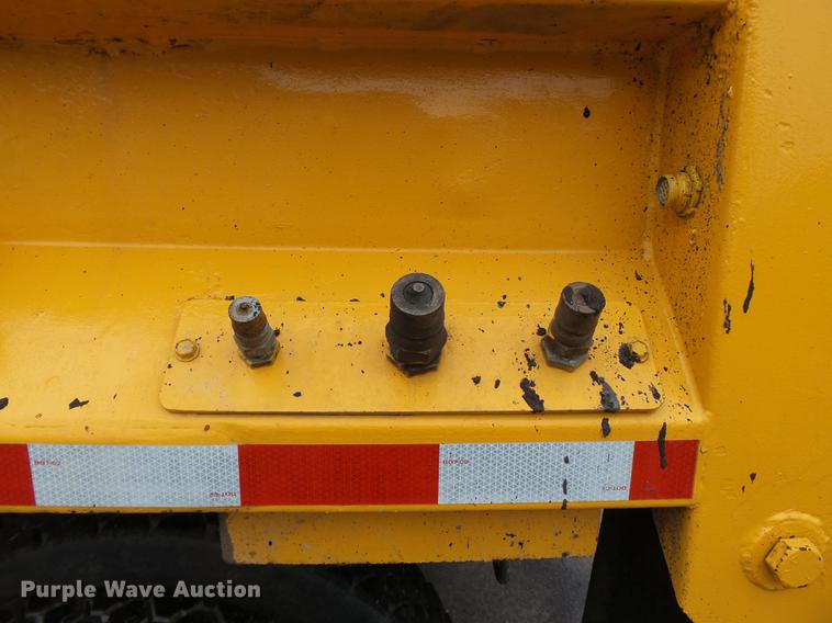 image for item DB7229 2006 International 7400 dump truck