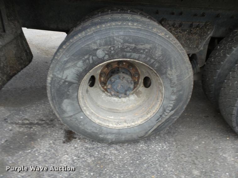 image for item DB7229 2006 International 7400 dump truck
