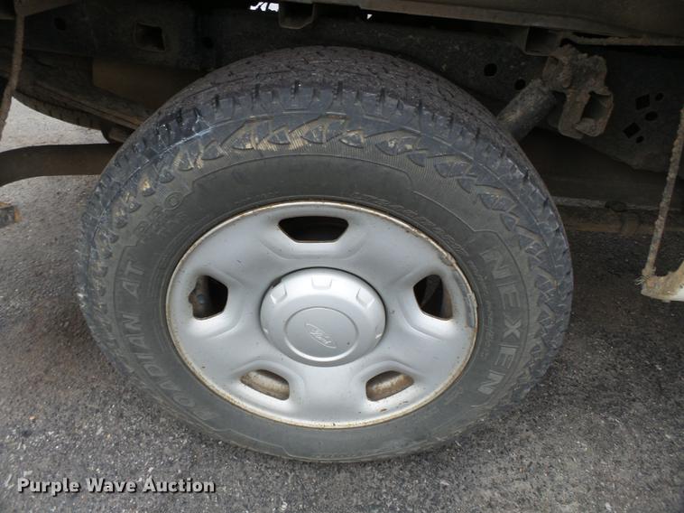 image for item DB7230 2009 Ford F150 SuperCab pickup truck