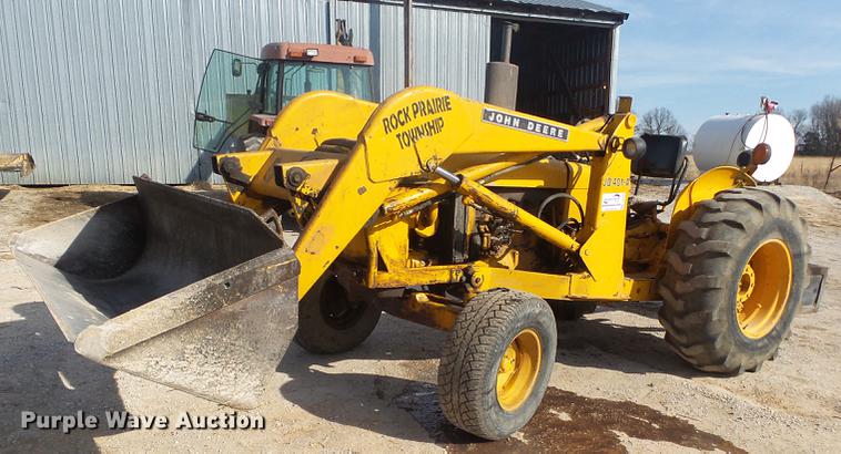 image for item DB7283 John Deere 401J tractor