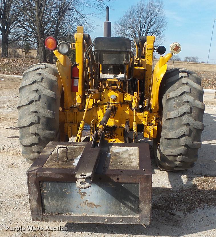 image for item DB7283 John Deere 401J tractor