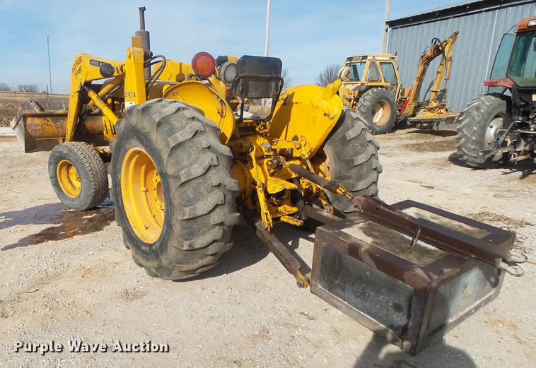 image for item DB7283 John Deere 401J tractor