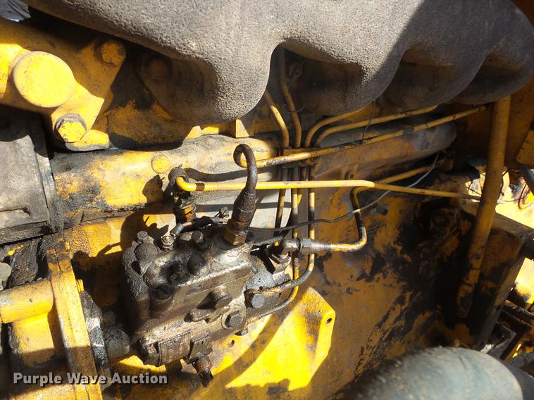 image for item DB7283 John Deere 401J tractor