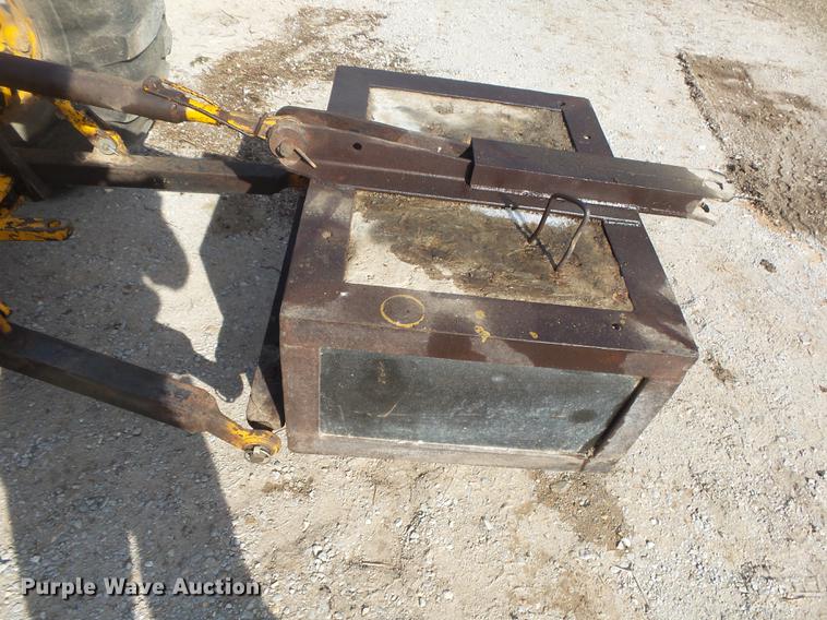 image for item DB7283 John Deere 401J tractor