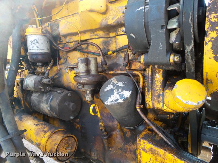 image for item DB7283 John Deere 401J tractor