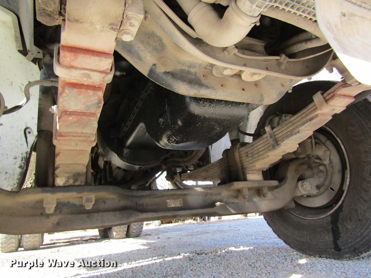 image for item DB9773 2002 Freightliner FL80 refuse truck