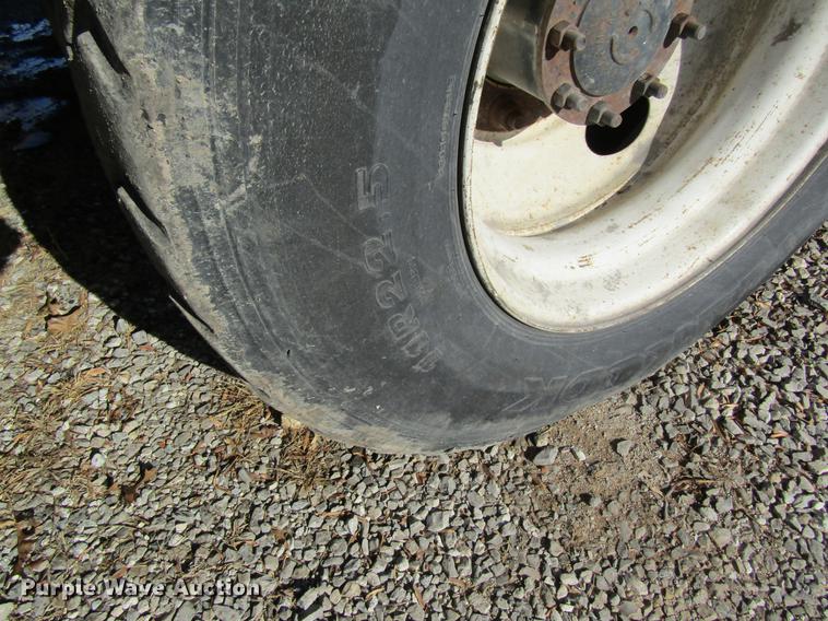 image for item DB9773 2002 Freightliner FL80 refuse truck