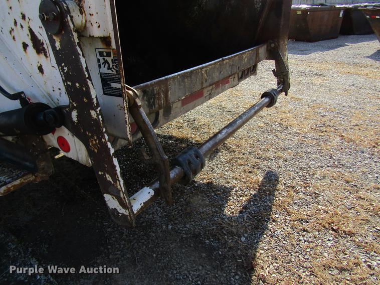 image for item DB9773 2002 Freightliner FL80 refuse truck