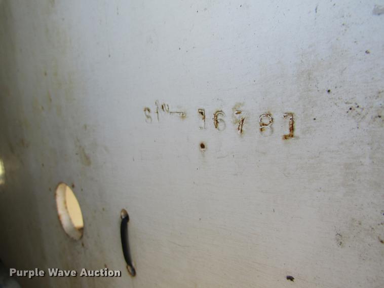 image for item DB9773 2002 Freightliner FL80 refuse truck