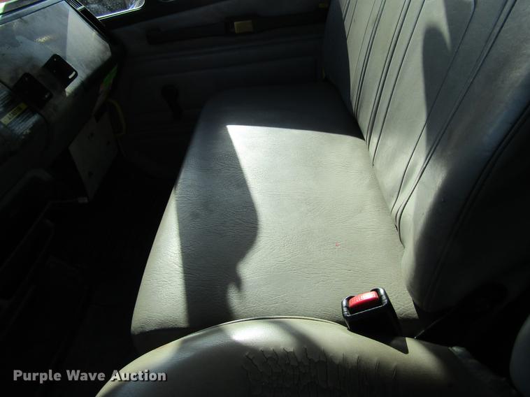 image for item DB9773 2002 Freightliner FL80 refuse truck