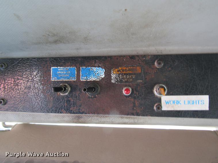 image for item DB9773 2002 Freightliner FL80 refuse truck