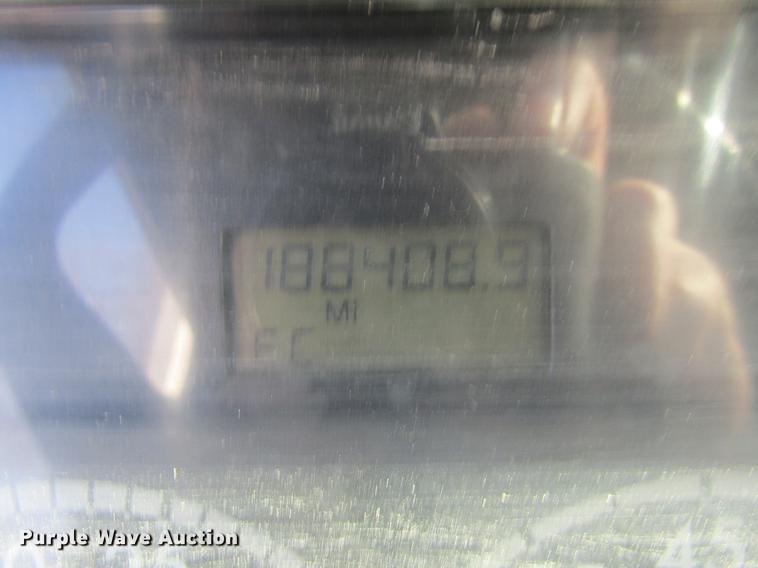 image for item DB9773 2002 Freightliner FL80 refuse truck