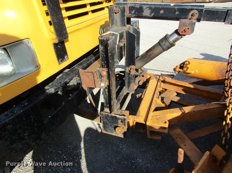 image for item DB9774 1999 International 4900 dump truck