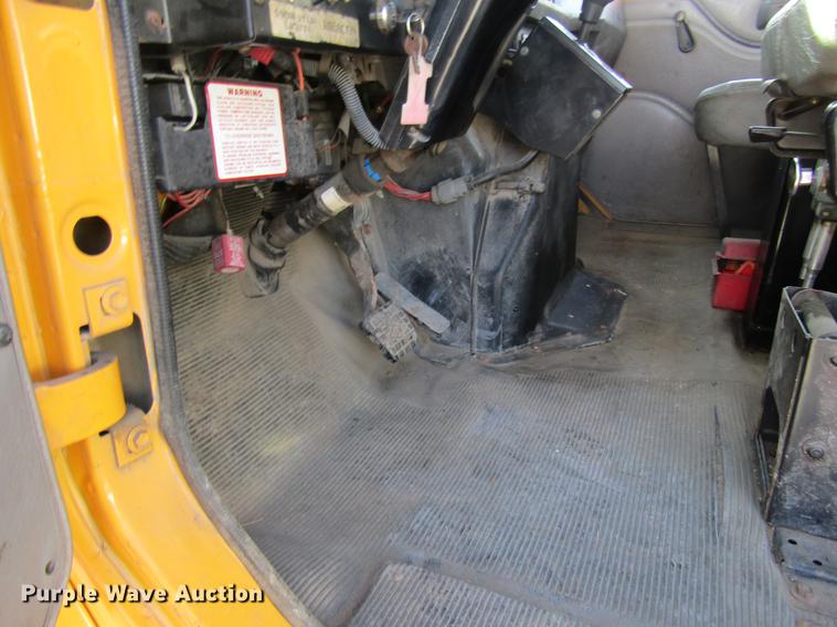 image for item DB9774 1999 International 4900 dump truck