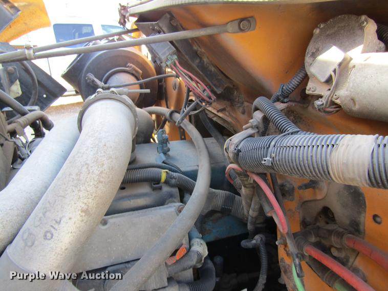 image for item DB9774 1999 International 4900 dump truck