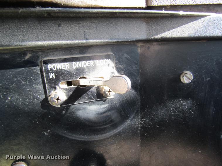 image for item DB9775 1999 International 2674 refuse truck