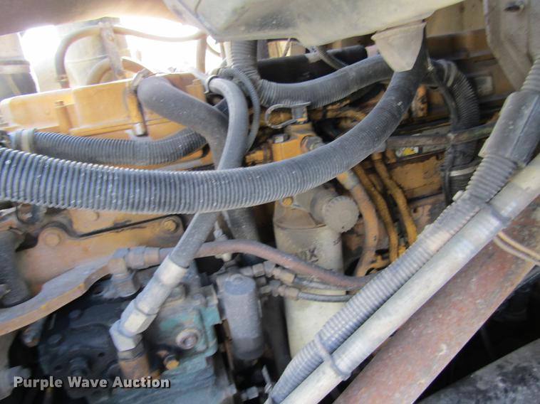 image for item DB9775 1999 International 2674 refuse truck